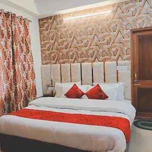 Bed & Breakfast Aston Hill's, Shimla